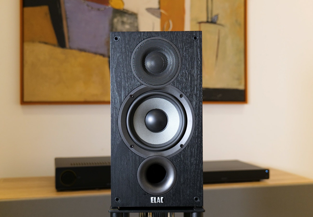Elac Debut B5.2 Bookshelf Speakers Elac Debut B5.2 Bookshelf Speakers