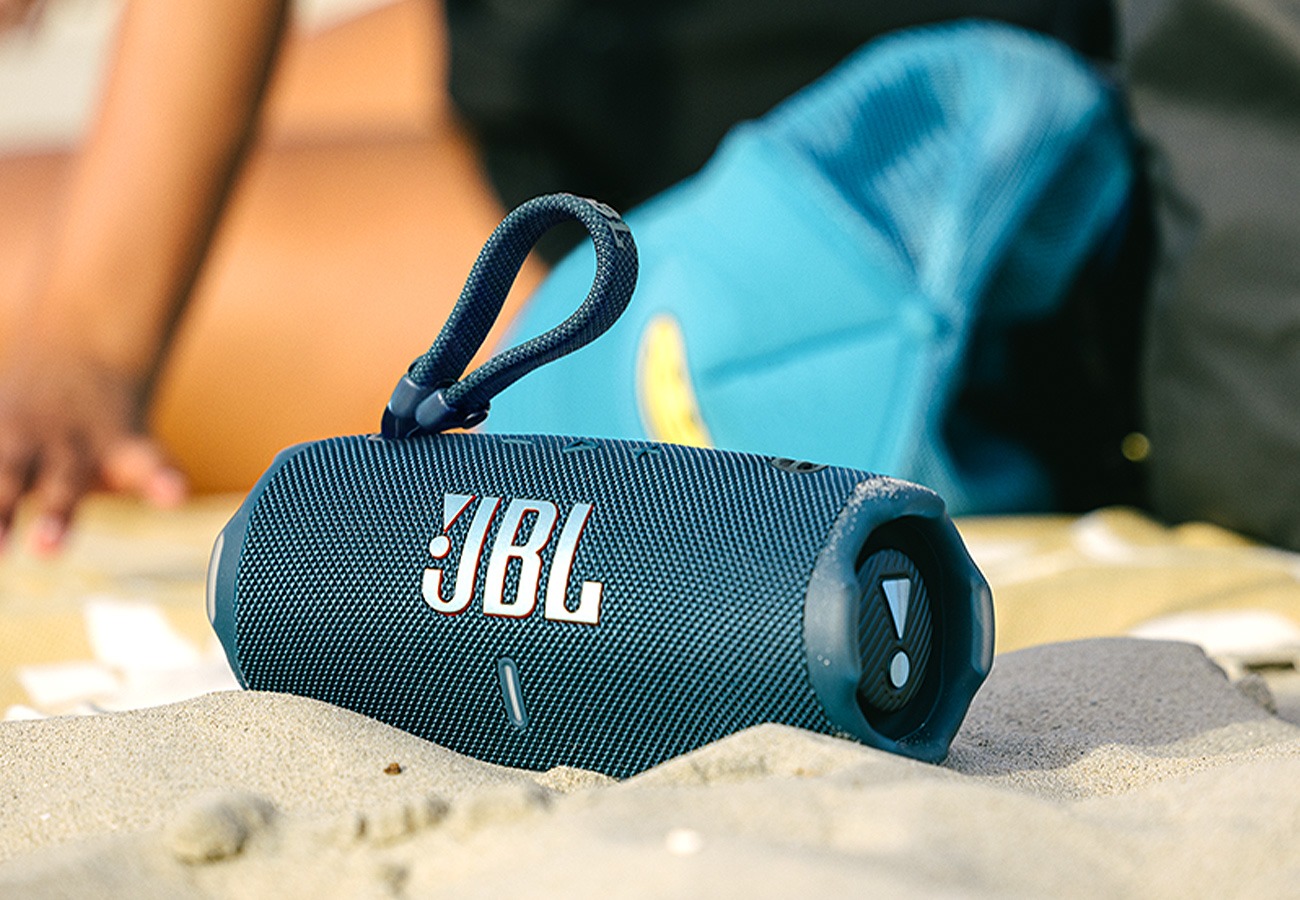 JBL Charge 6 Portable Bluetooth Speaker